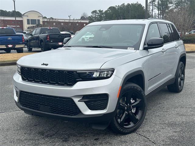 new 2025 Jeep Grand Cherokee car, priced at $43,670