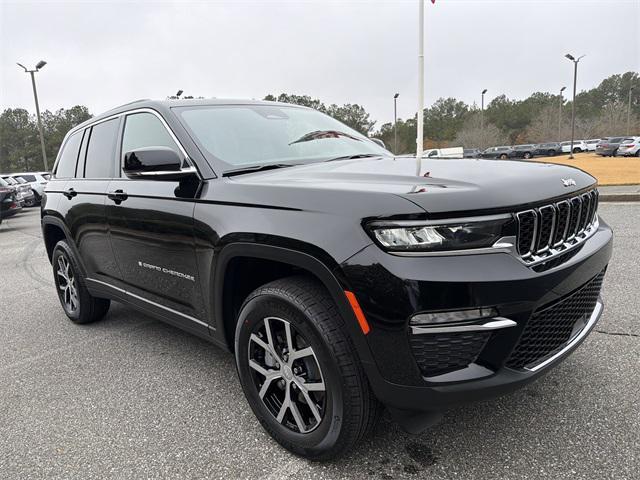 new 2025 Jeep Grand Cherokee car, priced at $38,495