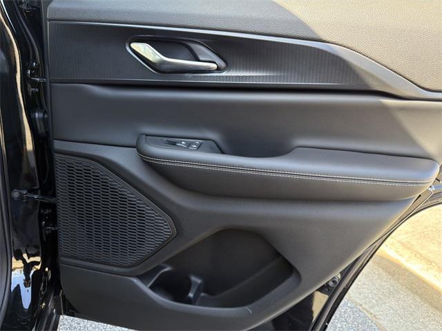 new 2025 Jeep Grand Cherokee car, priced at $37,730