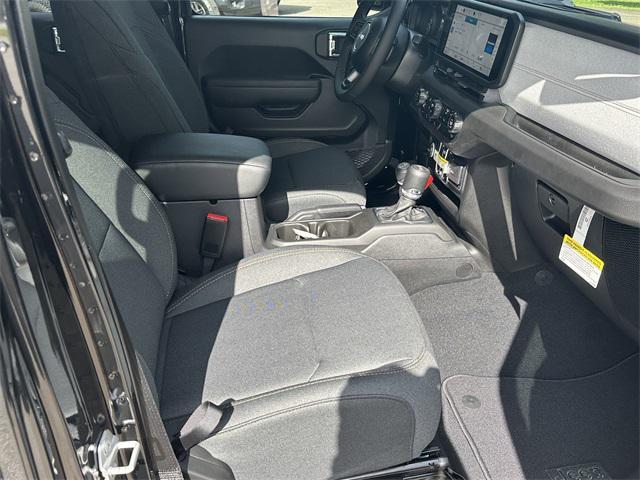 new 2025 Jeep Wrangler car, priced at $41,737