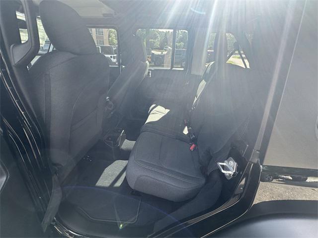 new 2025 Jeep Wrangler car, priced at $41,737