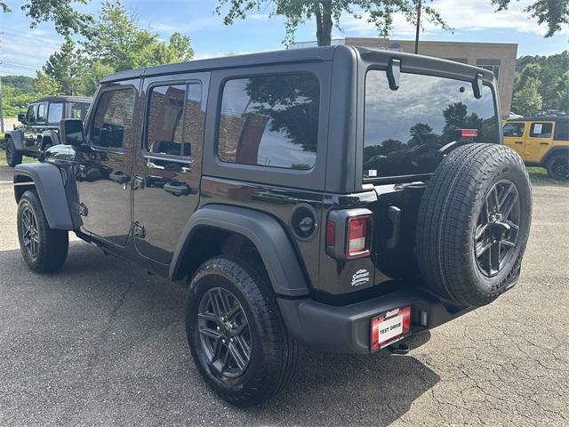 new 2025 Jeep Wrangler car, priced at $41,737
