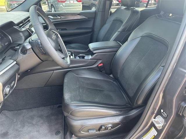 used 2025 Jeep Grand Cherokee car, priced at $36,995