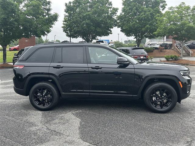 new 2025 Jeep Grand Cherokee car, priced at $39,362