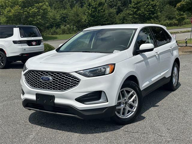 used 2024 Ford Edge car, priced at $24,900