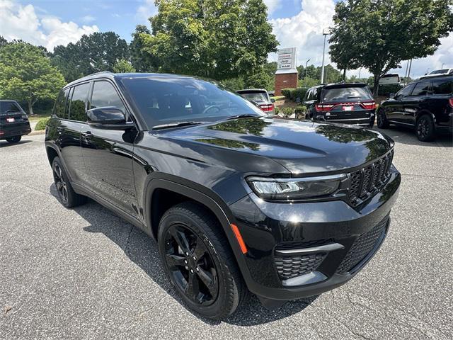 used 2023 Jeep Grand Cherokee car, priced at $32,250