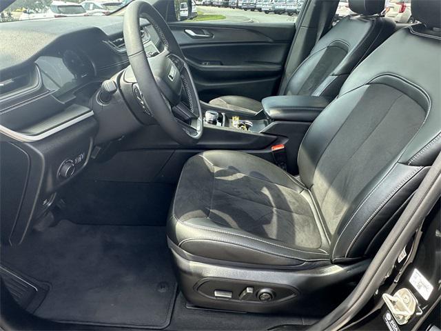 used 2023 Jeep Grand Cherokee car, priced at $32,250