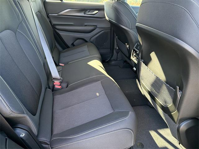 new 2025 Jeep Grand Cherokee car, priced at $36,170