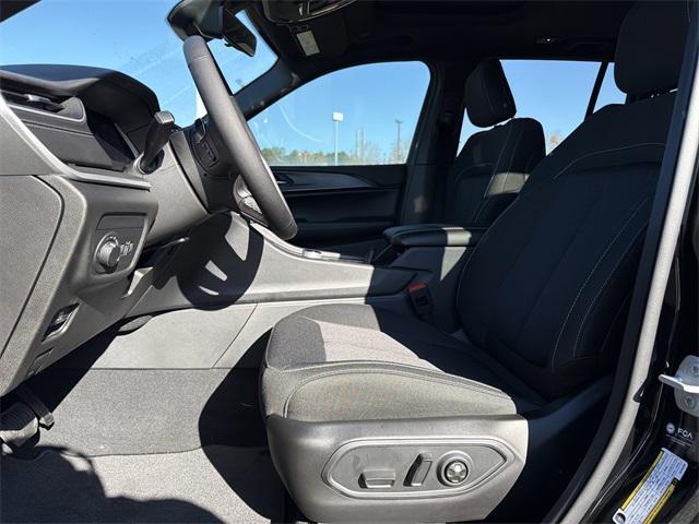 new 2025 Jeep Grand Cherokee car, priced at $36,170