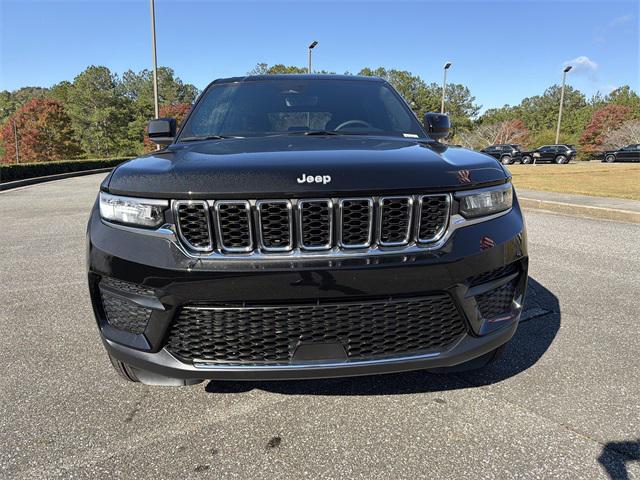 new 2025 Jeep Grand Cherokee car, priced at $36,170