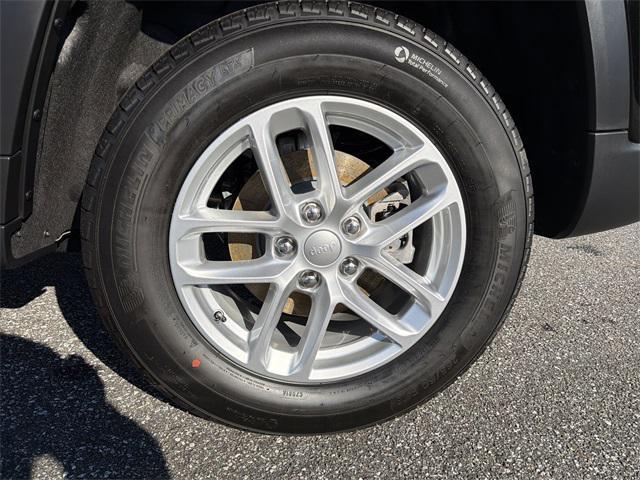 new 2025 Jeep Grand Cherokee car, priced at $36,170