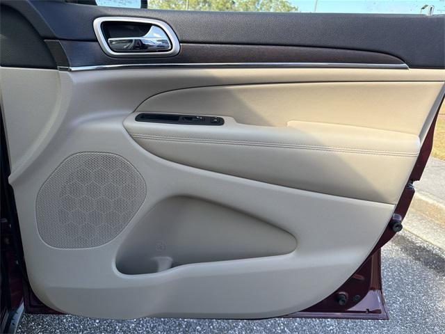 used 2017 Jeep Grand Cherokee car, priced at $15,150