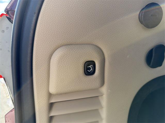 used 2017 Jeep Grand Cherokee car, priced at $15,150