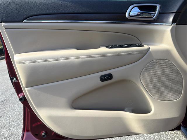 used 2017 Jeep Grand Cherokee car, priced at $15,150