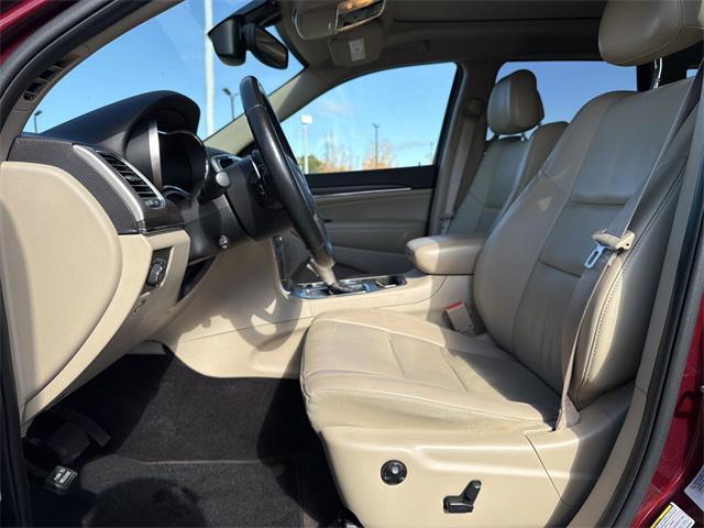 used 2017 Jeep Grand Cherokee car, priced at $15,150