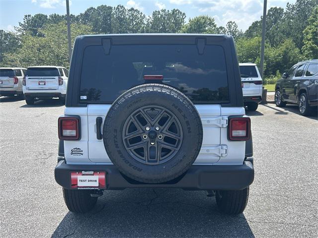 new 2025 Jeep Wrangler car, priced at $40,115