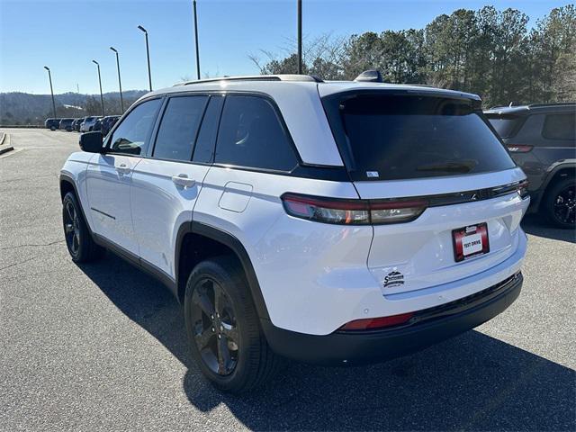 new 2025 Jeep Grand Cherokee car, priced at $41,575