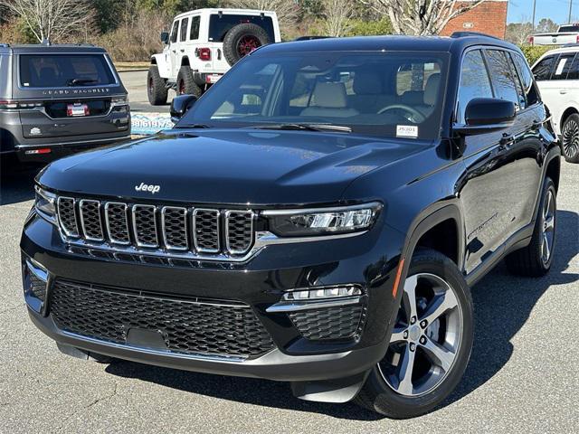 new 2025 Jeep Grand Cherokee car, priced at $44,420