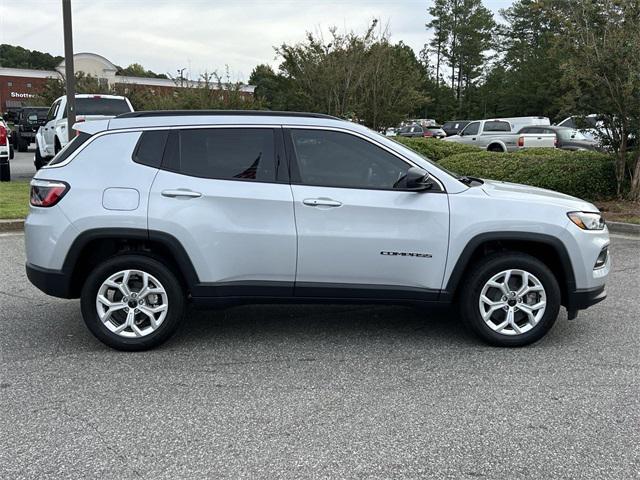 new 2025 Jeep Compass car, priced at $25,337