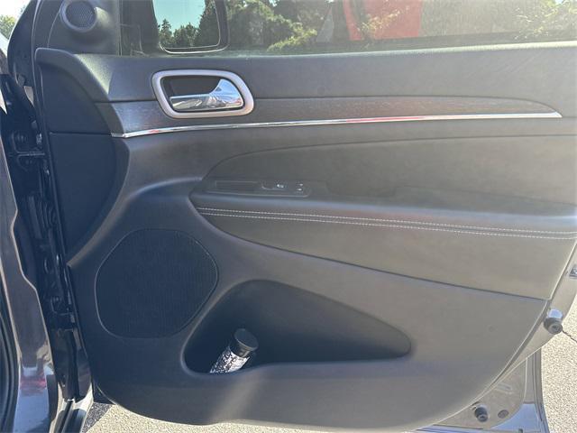 used 2017 Jeep Grand Cherokee car, priced at $13,900