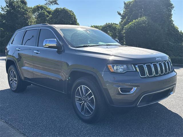 used 2017 Jeep Grand Cherokee car, priced at $13,900