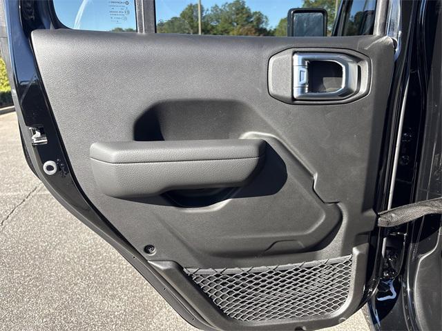 new 2026 Jeep Wrangler car, priced at $48,225