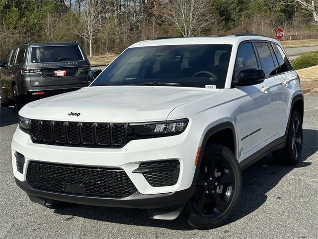 new 2025 Jeep Grand Cherokee car, priced at $43,075