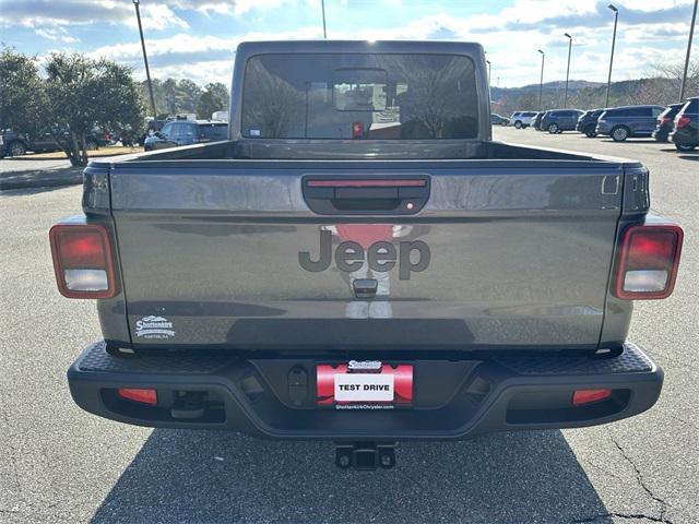 new 2025 Jeep Gladiator car, priced at $38,712