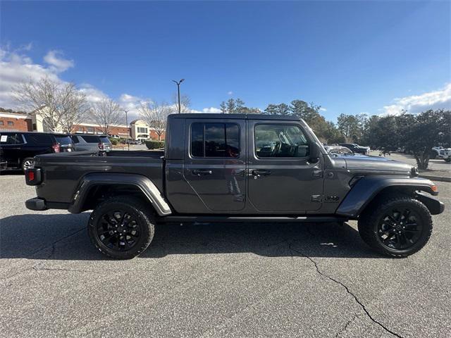 new 2025 Jeep Gladiator car, priced at $38,712