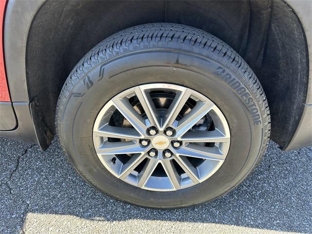 used 2023 Chevrolet Traverse car, priced at $26,339