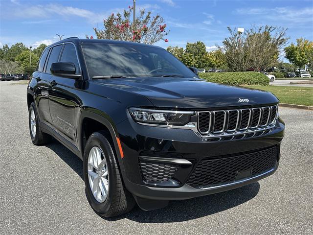 new 2025 Jeep Grand Cherokee car, priced at $36,875