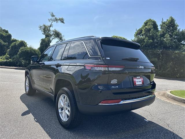 new 2025 Jeep Grand Cherokee car, priced at $36,875