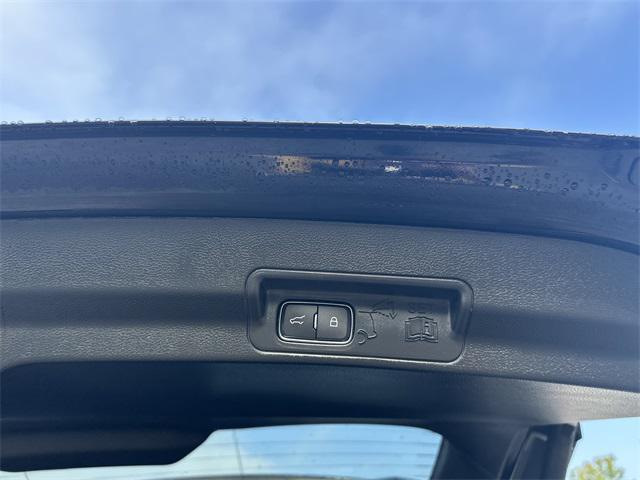 used 2022 Ford Explorer car, priced at $39,999
