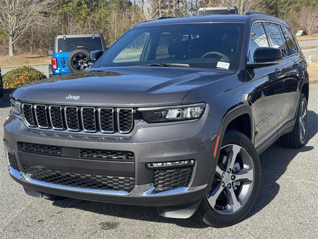 new 2025 Jeep Grand Cherokee L car, priced at $44,241