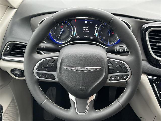 used 2023 Chrysler Pacifica car, priced at $25,990