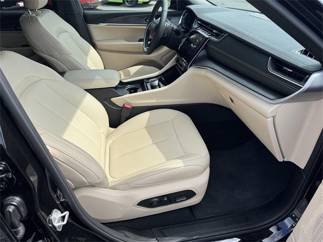 used 2025 Jeep Grand Cherokee L car, priced at $39,725