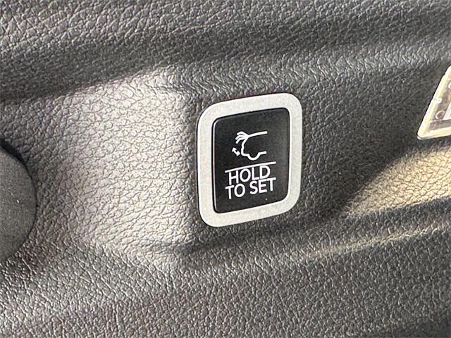used 2025 Jeep Grand Cherokee L car, priced at $39,725