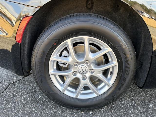 new 2026 Chrysler Pacifica car, priced at $39,535