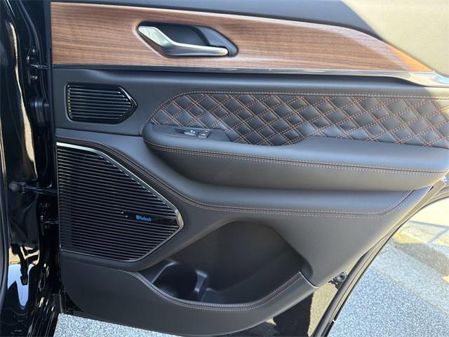 new 2025 Jeep Grand Cherokee car, priced at $59,400