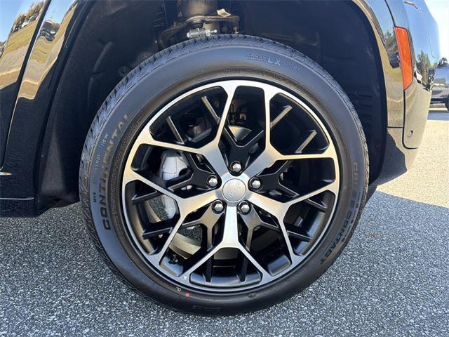 new 2025 Jeep Grand Cherokee car, priced at $59,400