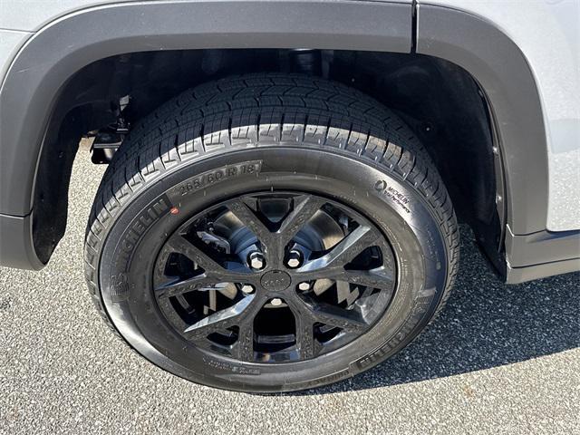 new 2025 Jeep Grand Cherokee car, priced at $36,730