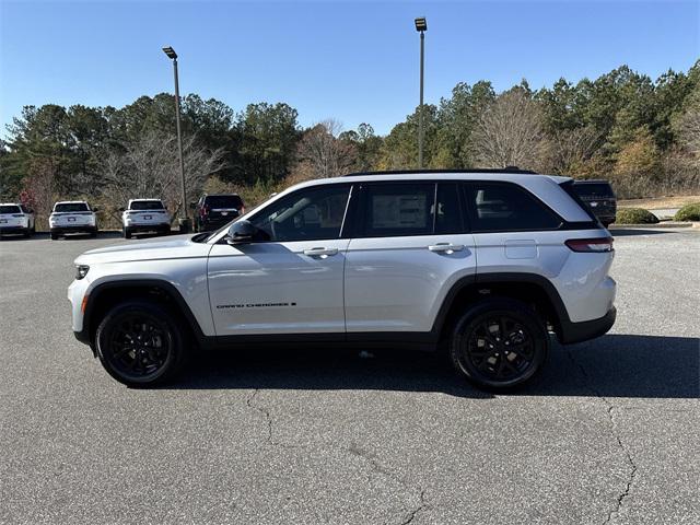 new 2025 Jeep Grand Cherokee car, priced at $36,730