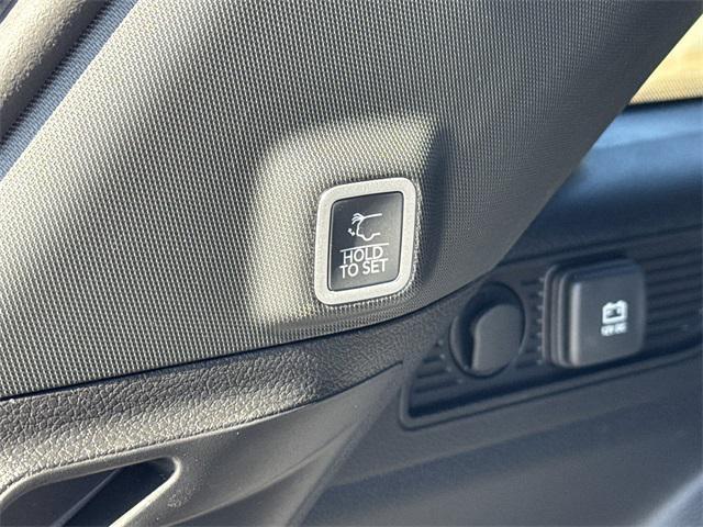 new 2025 Jeep Grand Cherokee car, priced at $36,730