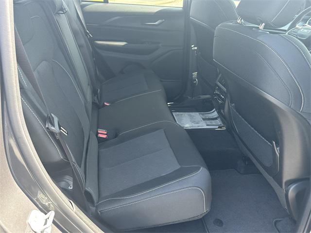 new 2025 Jeep Grand Cherokee car, priced at $35,307