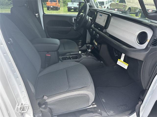 new 2025 Jeep Wrangler car, priced at $41,385