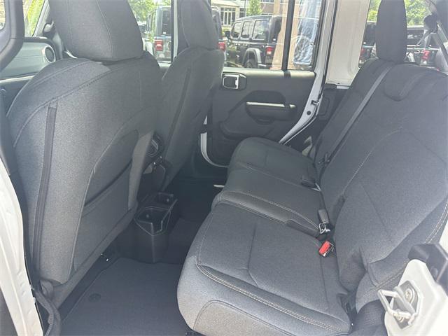new 2025 Jeep Wrangler car, priced at $41,385
