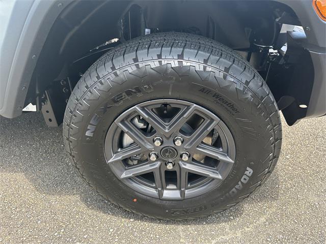 new 2025 Jeep Wrangler car, priced at $41,385