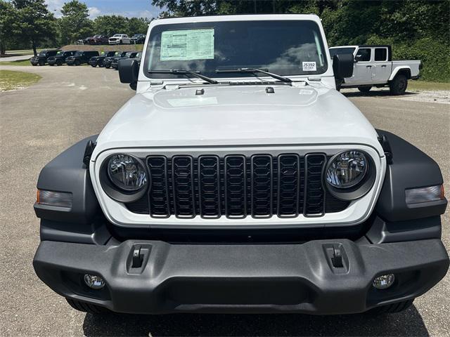 new 2025 Jeep Wrangler car, priced at $41,385