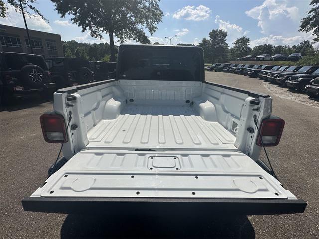 used 2023 Jeep Gladiator car, priced at $42,400