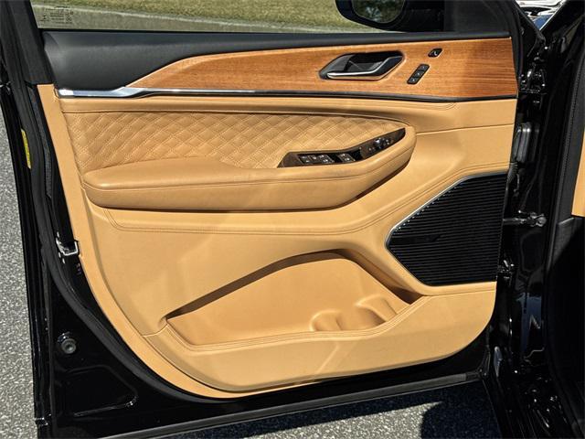 used 2021 Jeep Grand Cherokee L car, priced at $39,025